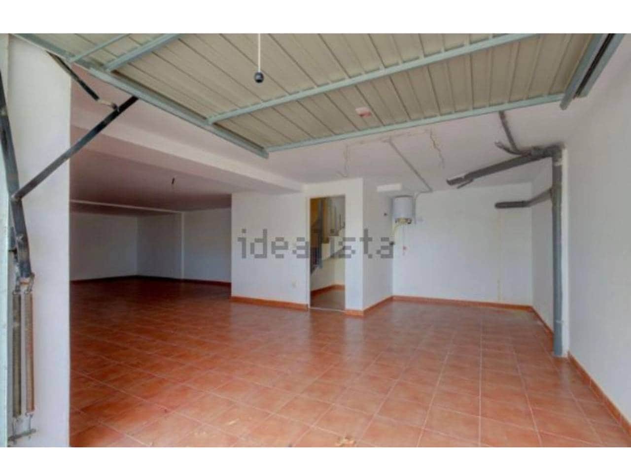 4 bedroom Villa for sale in Chiva with pool garage - € 420,000 (Ref: 9671043)