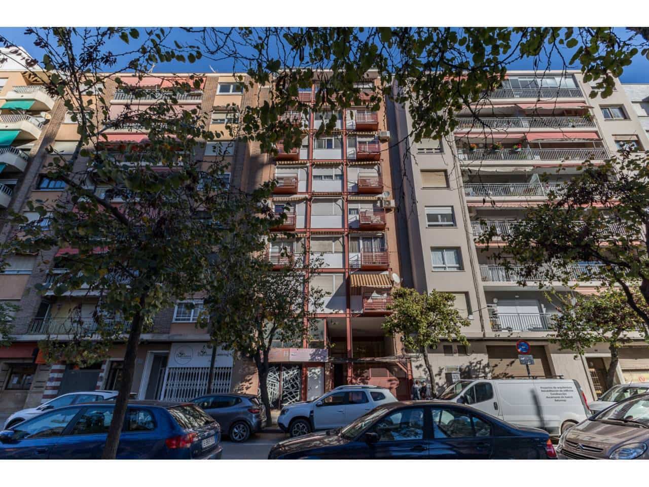 Local Comercial de 5 habitaciones en València ciudad en venta - 95.000 € (Ref: 9671047)