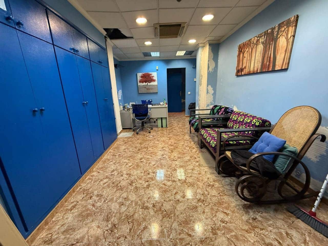 Erhverv til salg i Valencia by - € 60.000 (Ref: 9671048)