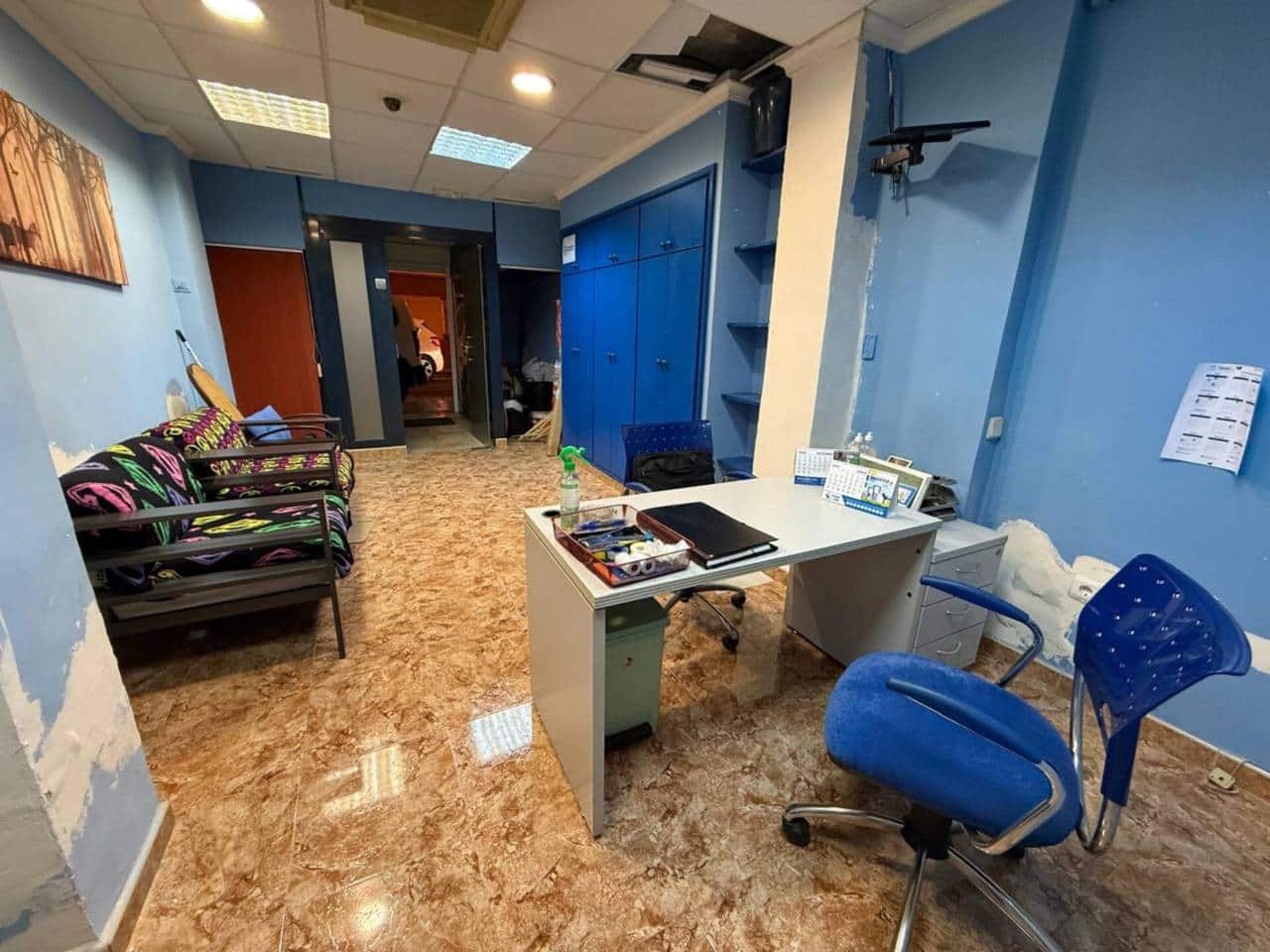 Erhverv til salg i Valencia by - € 60.000 (Ref: 9671048)