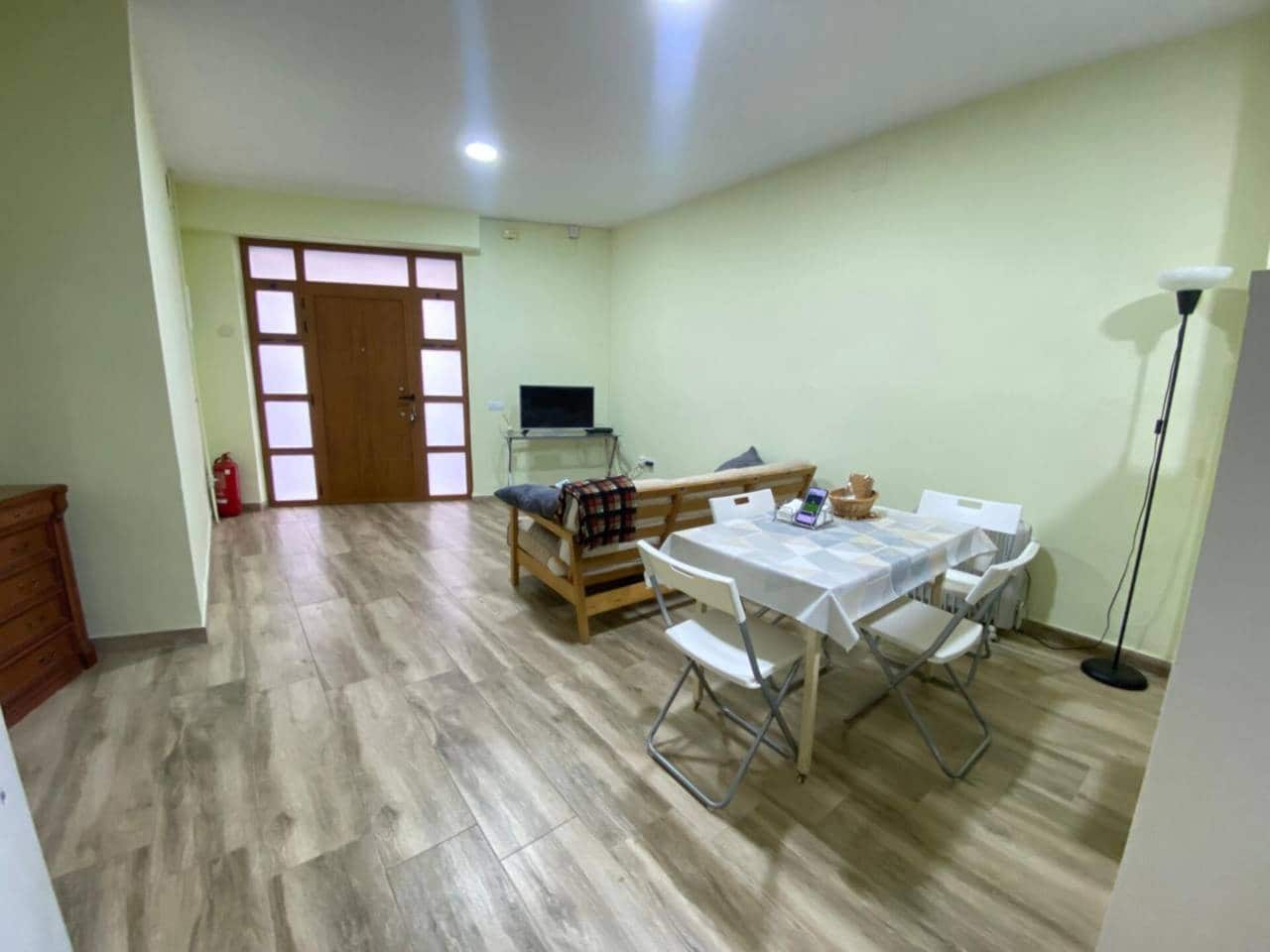 Erhverv til salg i Valencia by - € 230.000 (Ref: 9671049)