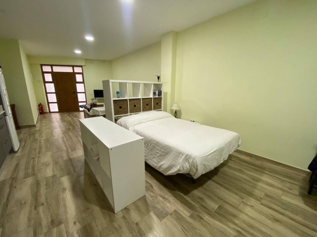 Erhverv til salg i Valencia by - € 230.000 (Ref: 9671049)