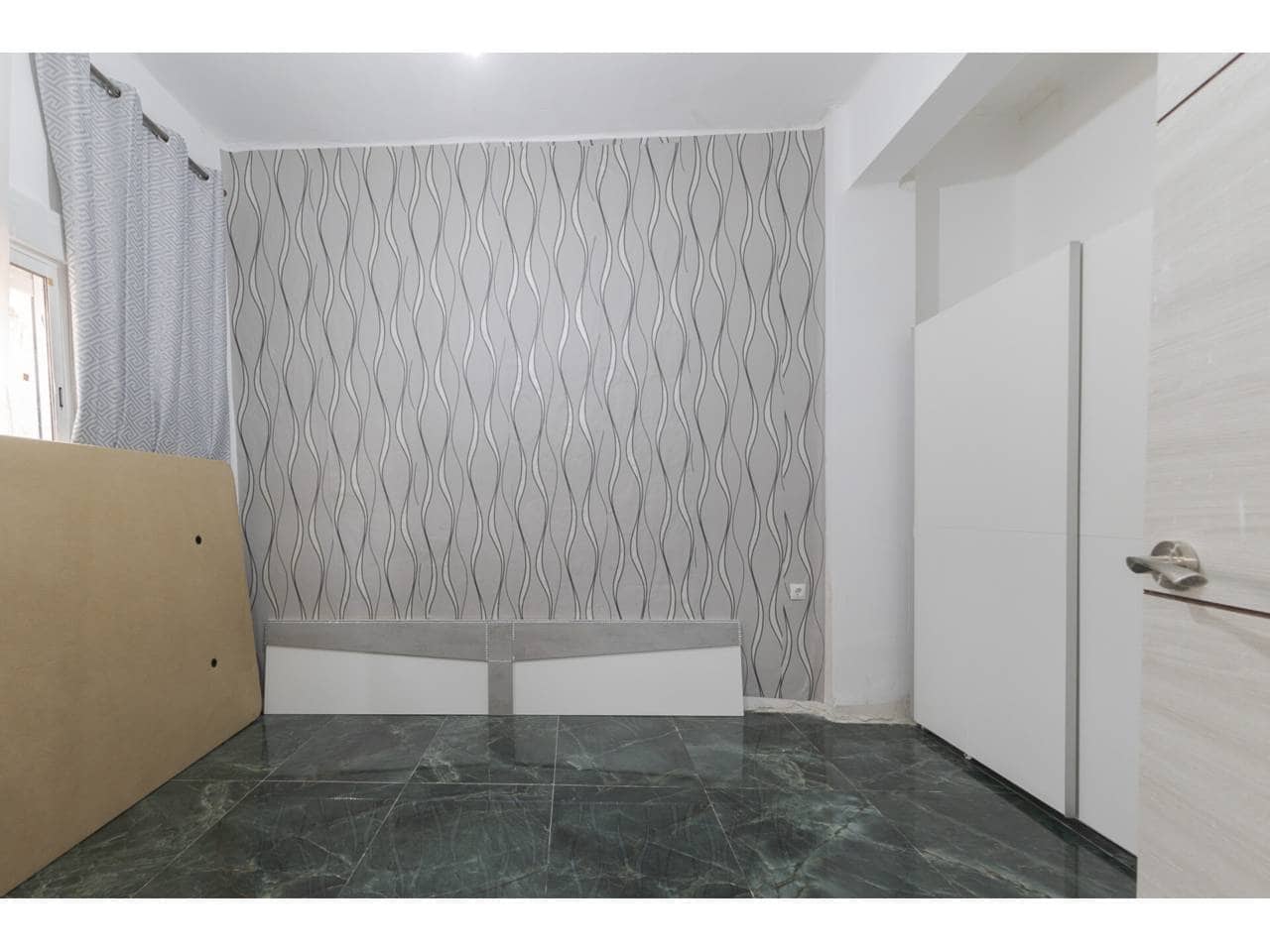 3 bedroom Townhouse for sale in L'Alcudia - € 135,000 (Ref: 9671050)