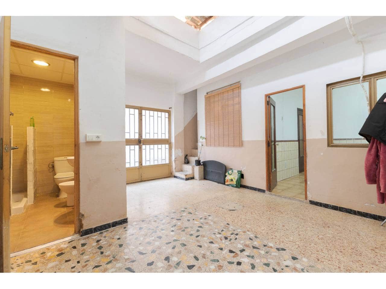 3 bedroom Townhouse for sale in L'Alcudia - € 135,000 (Ref: 9671050)