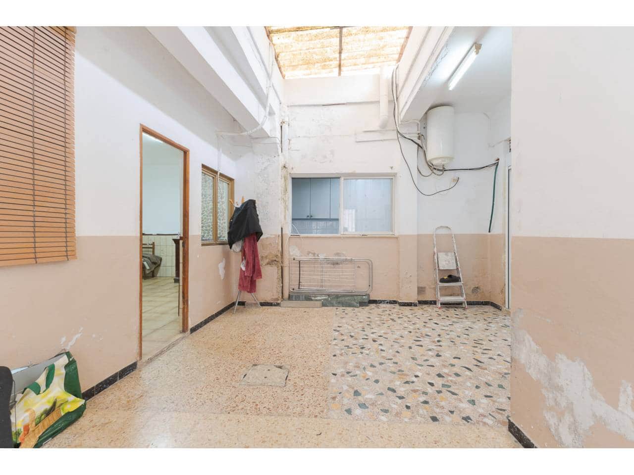 3 bedroom Townhouse for sale in L'Alcudia - € 135,000 (Ref: 9671050)