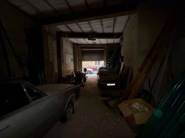 Erhverv til salg i Valencia by - € 109.000 (Ref: 9671055)