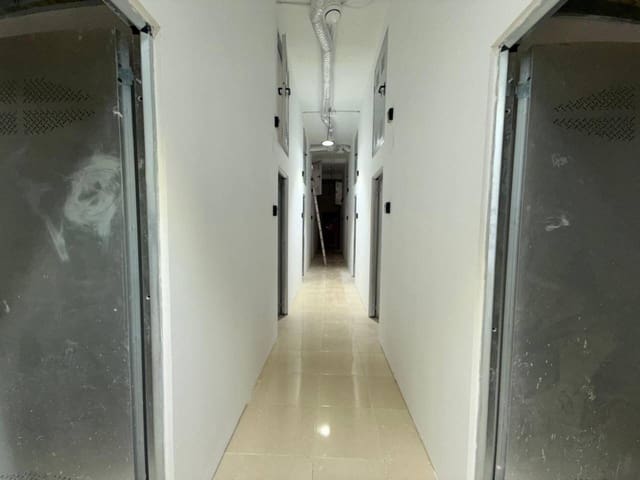 Local Comercial de 28 habitaciones en València ciudad en venta - 150.000 € (Ref: 9671056)