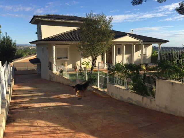 4 soverom Villa til salgs i Picassent med garasje - € 795 000 (Ref: 9671057)