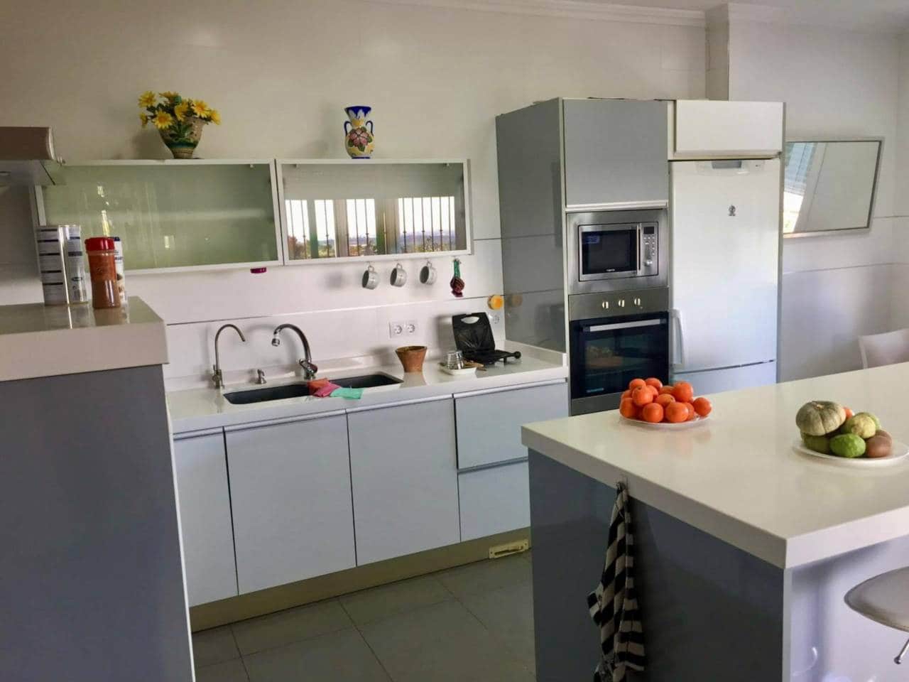 4 soverom Villa til salgs i Picassent med garasje - € 795 000 (Ref: 9671057)