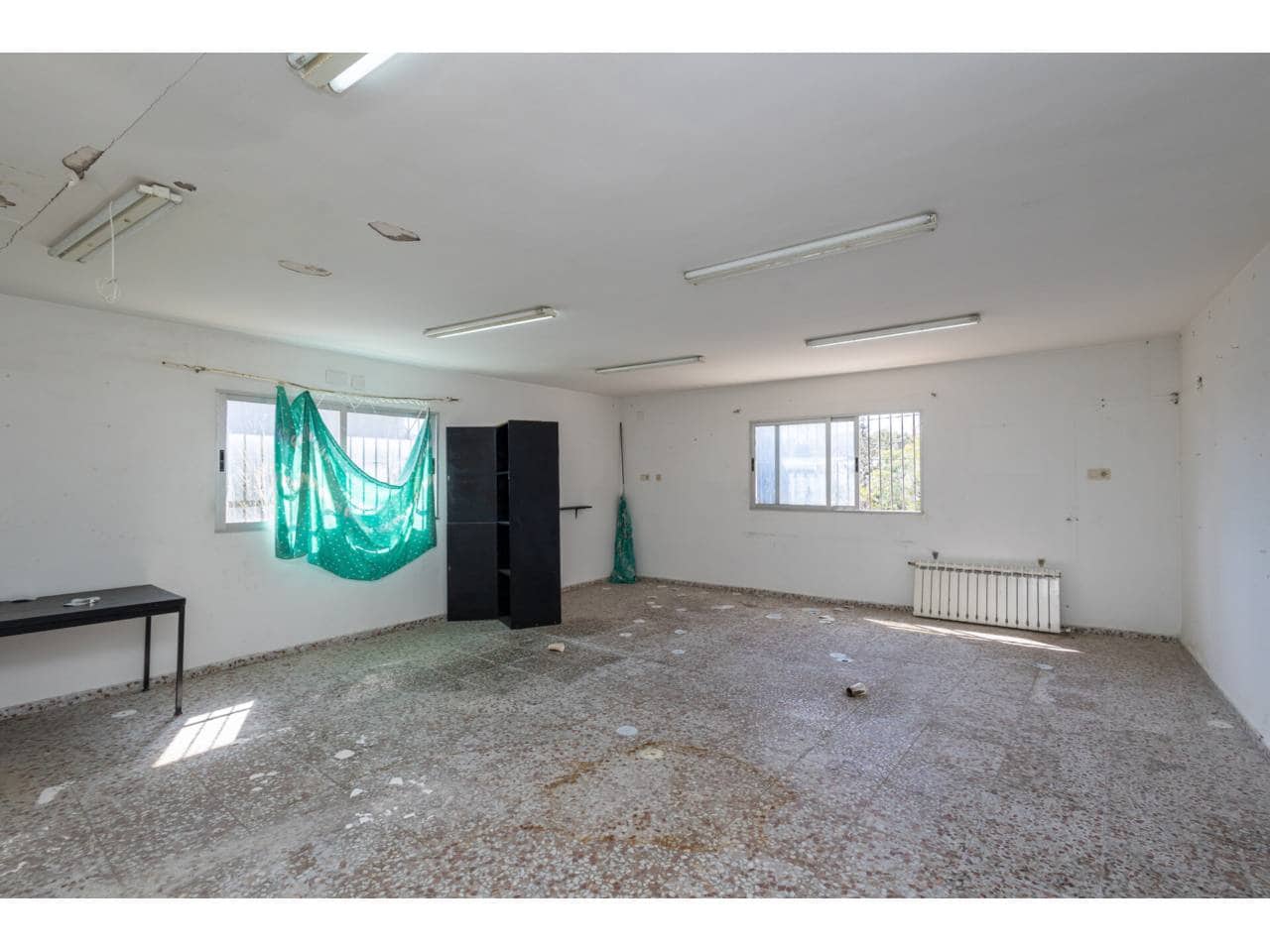 6 quarto Moradia para venda em Manises com garagem - 370 000 € (Ref: 9671059)