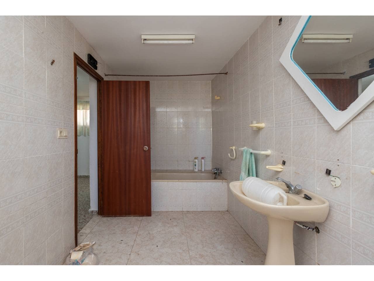 6 quarto Moradia para venda em Manises com garagem - 370 000 € (Ref: 9671059)