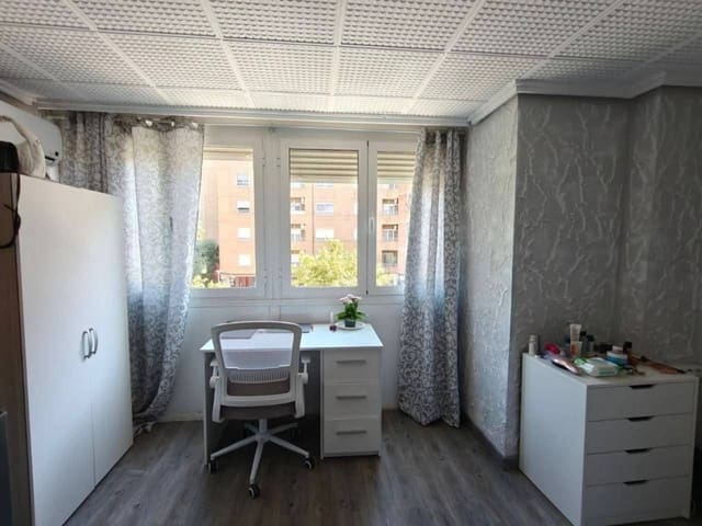 5 Zimmer Wohnung zu verkaufen in Xirivella - 227.000 € (Ref: 9719379)