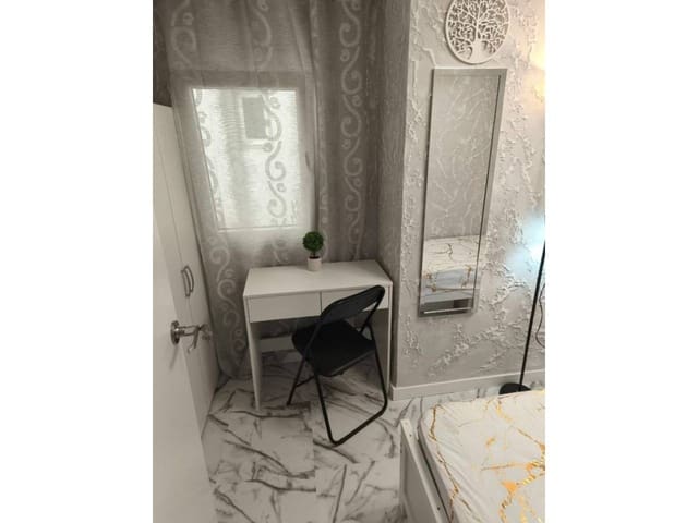 5 Zimmer Wohnung zu verkaufen in Xirivella - 227.000 € (Ref: 9719379)