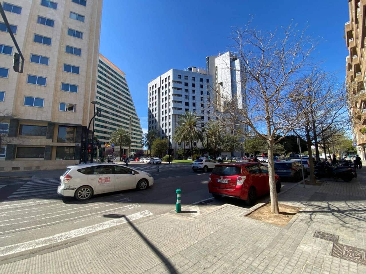 Garage for sale in Valencia city - € 37,000 (Ref: 9721011)