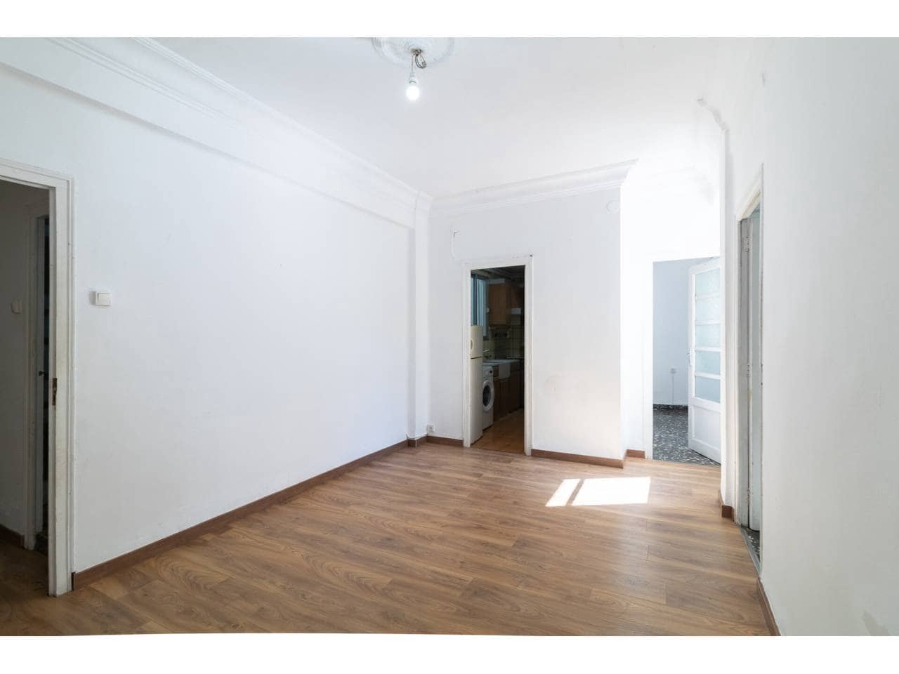 4 sypialnia Mieszkanie na sprzedaż w Miasto Walencja - 275 000 € (Ref: 9734217)