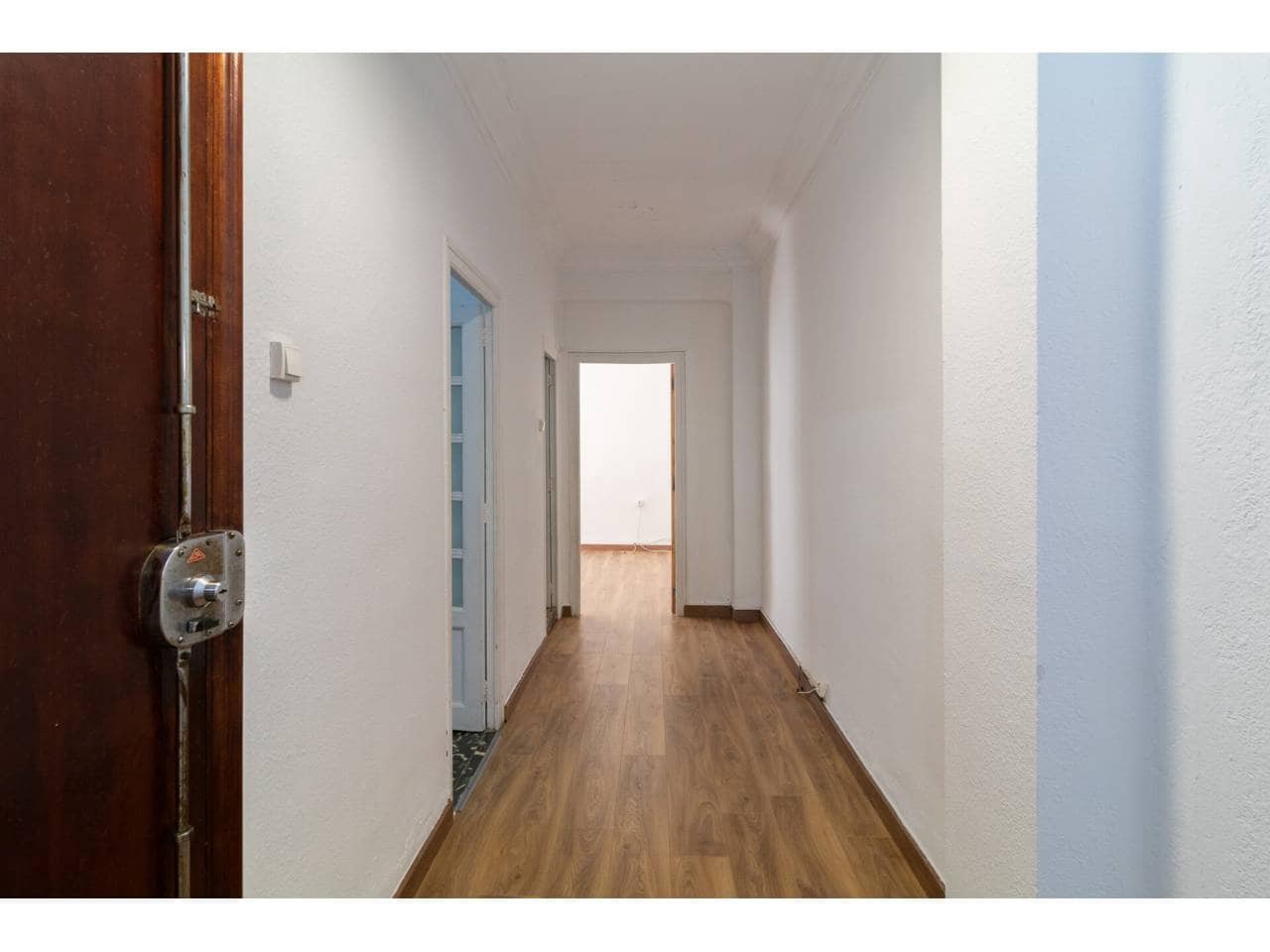 4 sypialnia Mieszkanie na sprzedaż w Miasto Walencja - 275 000 € (Ref: 9734217)