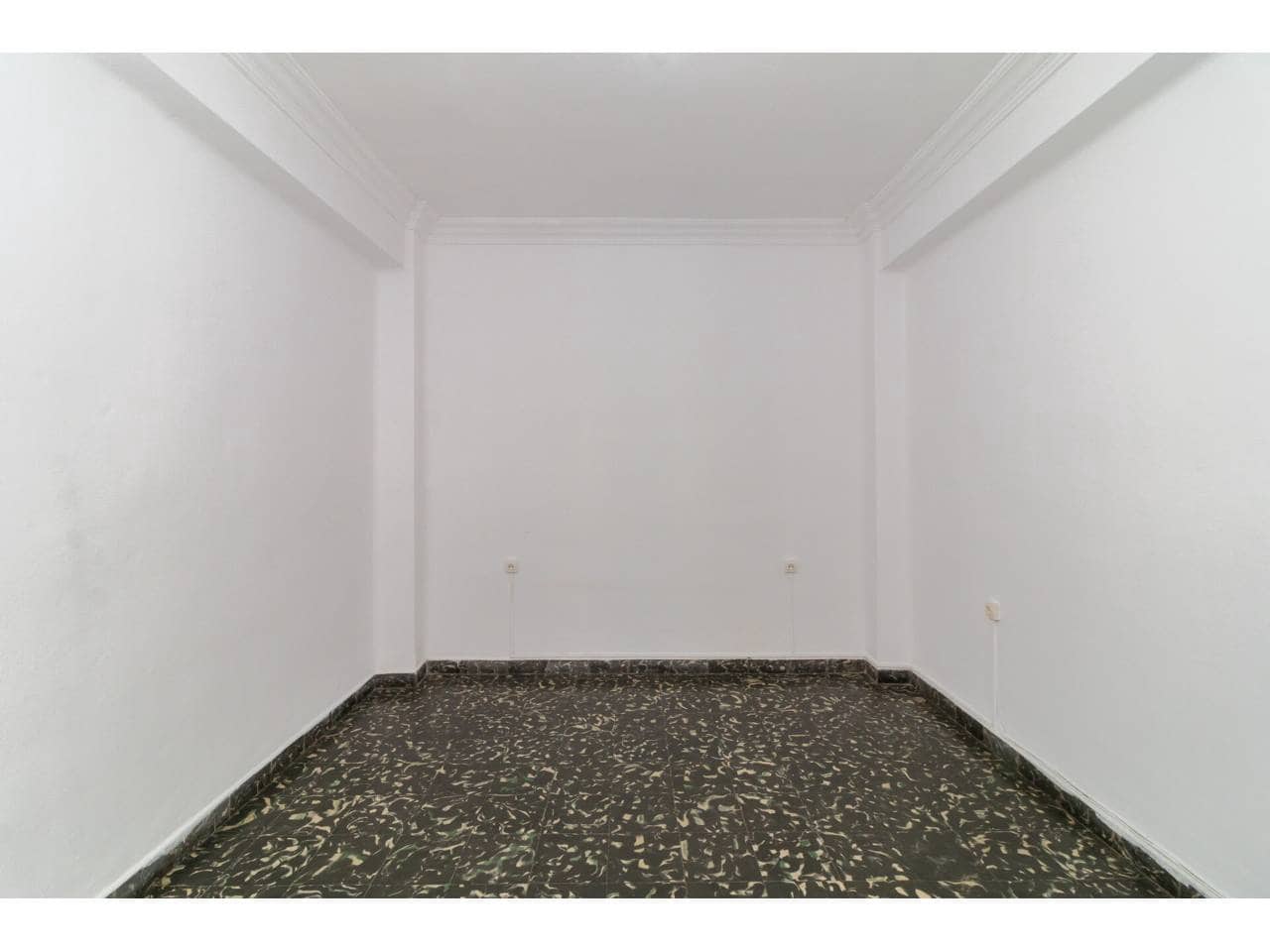 4 sypialnia Mieszkanie na sprzedaż w Miasto Walencja - 275 000 € (Ref: 9734217)