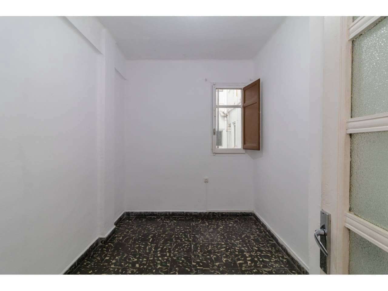 4 sypialnia Mieszkanie na sprzedaż w Miasto Walencja - 275 000 € (Ref: 9734217)