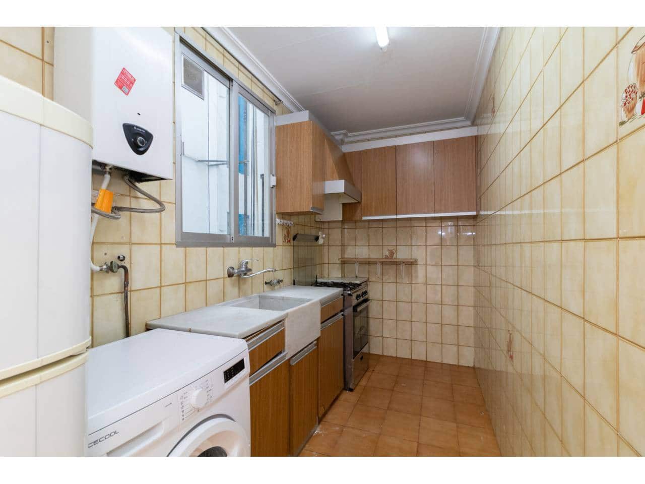 4 sypialnia Mieszkanie na sprzedaż w Miasto Walencja - 275 000 € (Ref: 9734217)