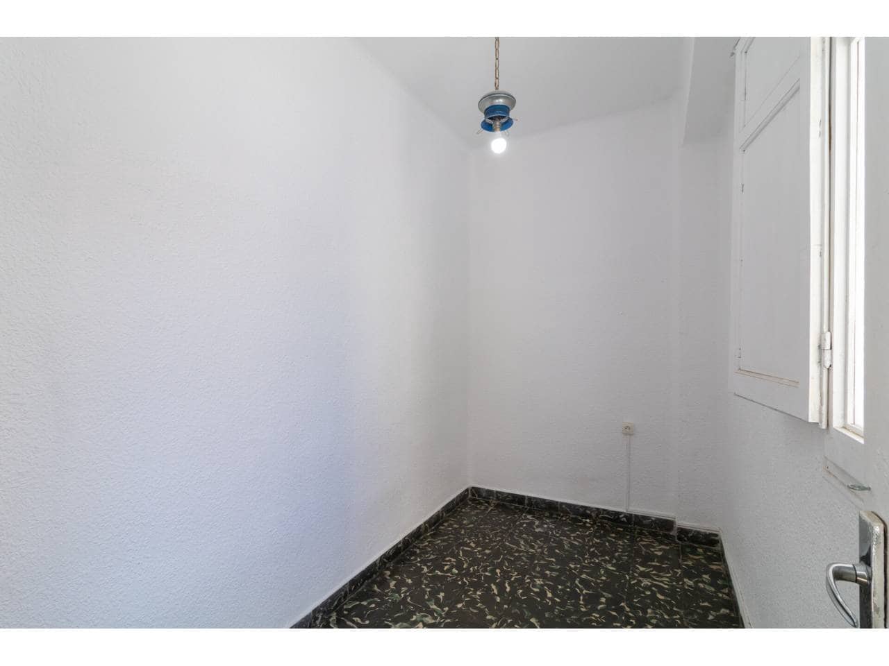 4 sypialnia Mieszkanie na sprzedaż w Miasto Walencja - 275 000 € (Ref: 9734217)