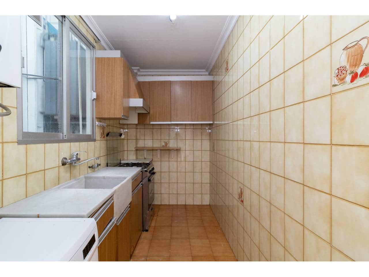 4 sypialnia Mieszkanie na sprzedaż w Miasto Walencja - 275 000 € (Ref: 9734217)