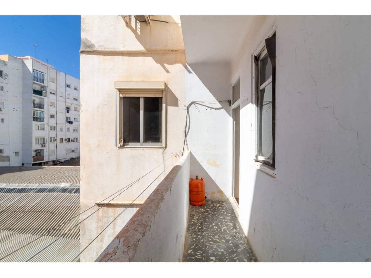 4 sypialnia Mieszkanie na sprzedaż w Miasto Walencja - 275 000 € (Ref: 9734217)