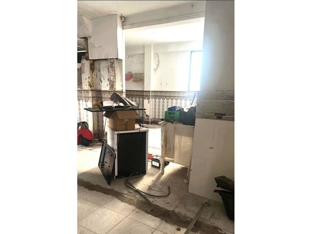 Local Comercial en Torrent en venta - 174.000 € (Ref: 9758274)