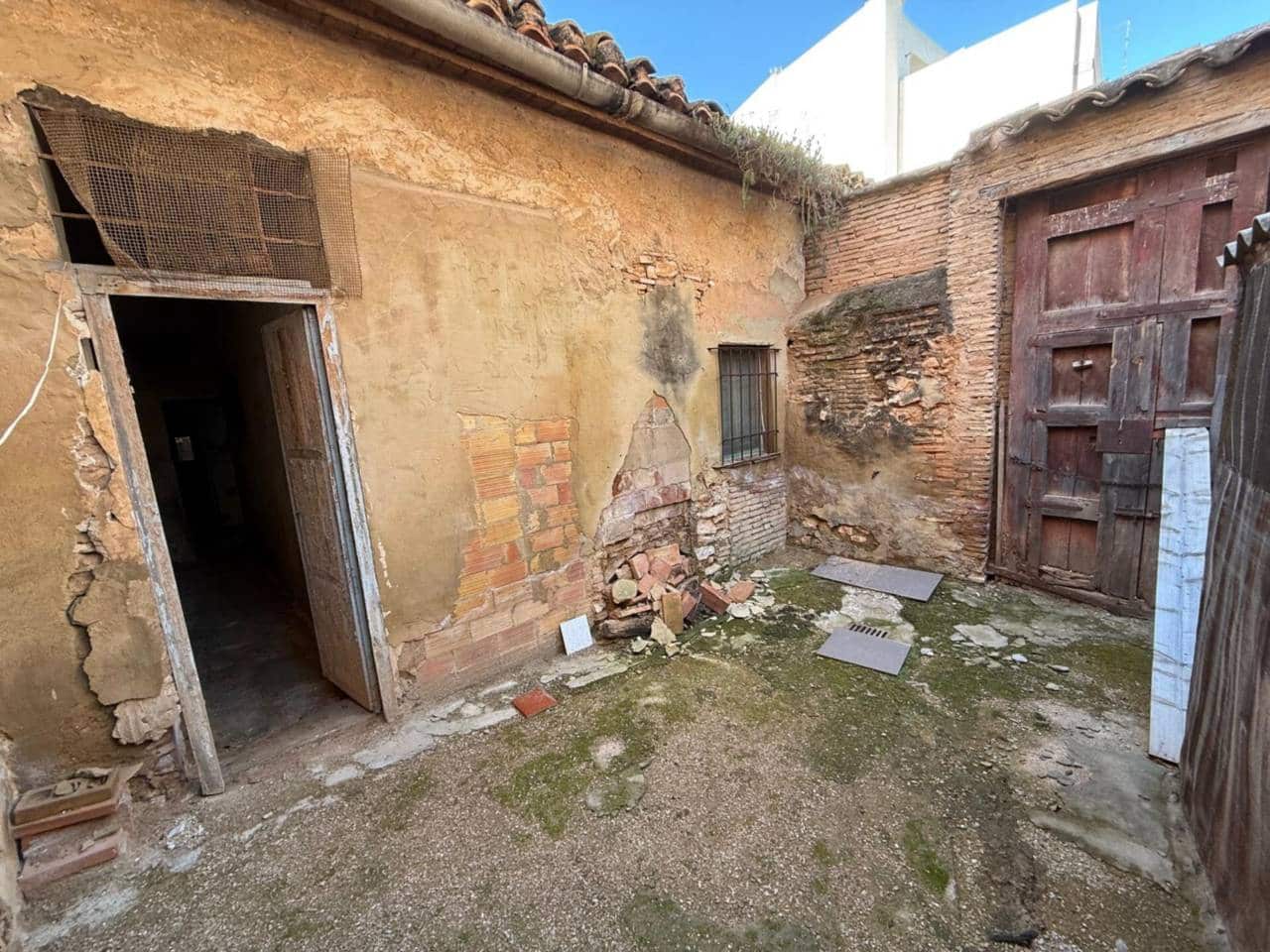 4 chambre Maison de Ville à vendre à Aldaia - 180 000 € (Ref: 9779099)