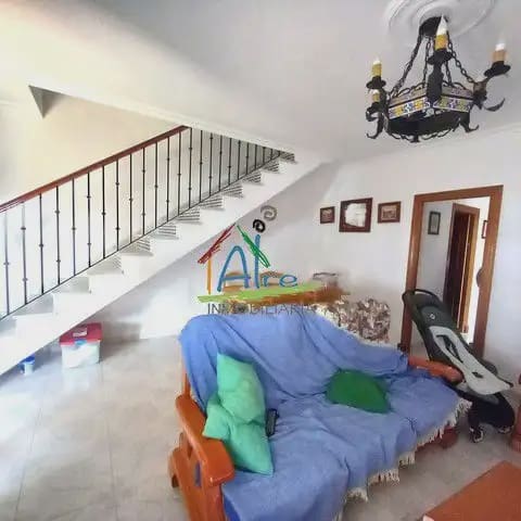 3 bedroom Villa for sale in Almonte with pool garage - € 310,000 (Ref: 9784151)