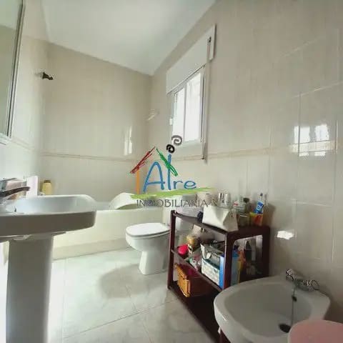 3 bedroom Villa for sale in Almonte with pool garage - € 310,000 (Ref: 9784151)