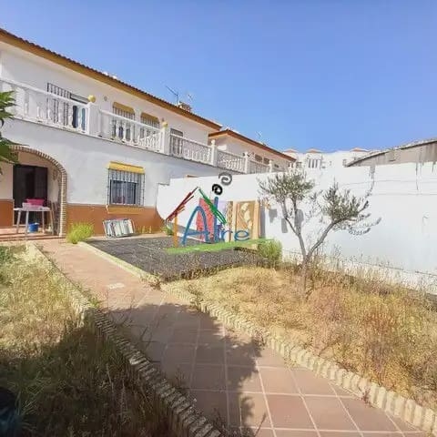 3 bedroom Villa for sale in Almonte with pool garage - € 310,000 (Ref: 9784151)