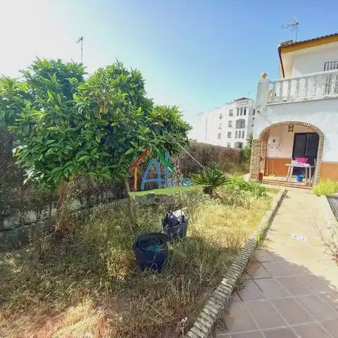 3 bedroom Villa for sale in Almonte with pool garage - € 310,000 (Ref: 9784151)