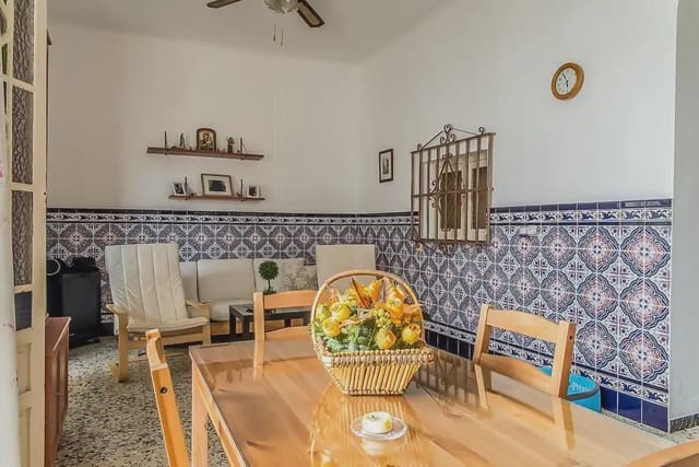 5 soverom Hus til salgs i Almonte - € 215 000 (Ref: 9784152)