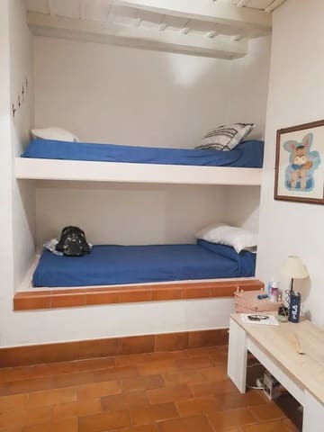Casa de 6 habitaciones en Almonte en venta - 180.000 € (Ref: 9784153)