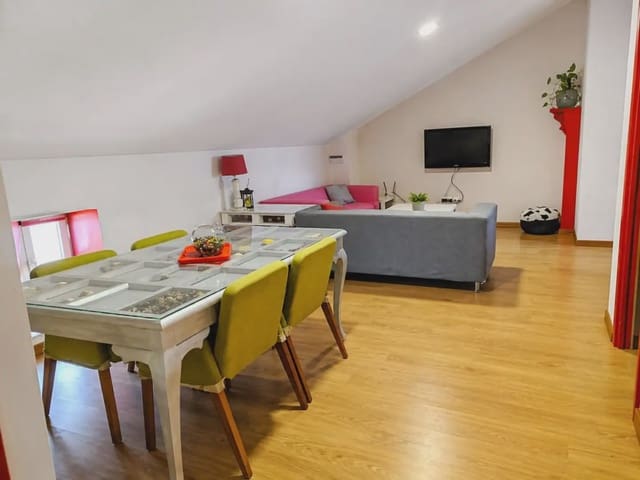Casa de 6 habitaciones en Almonte en venta - 180.000 € (Ref: 9784153)