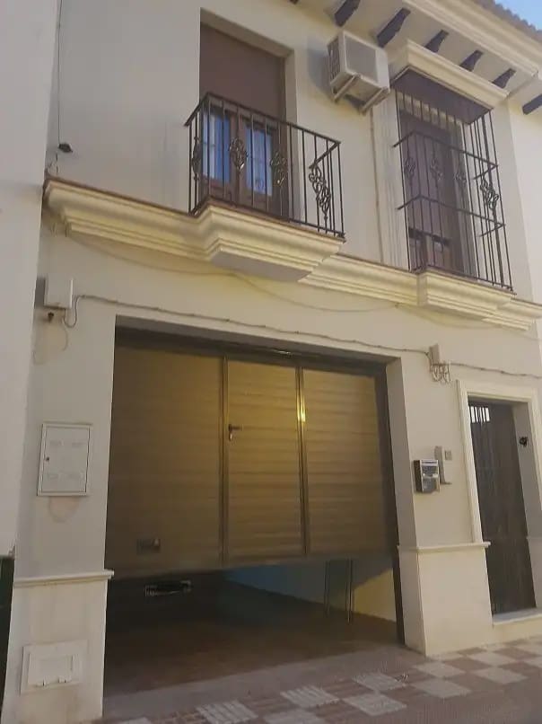 3 bedroom Townhouse for sale in Almonte with garage - € 175,000 (Ref: 9784154)