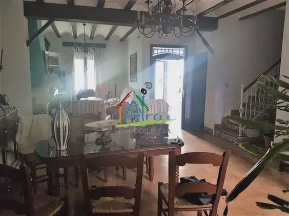 4 soveværelse Byhus til salg i Almonte med garage - € 300.000 (Ref: 9784155)