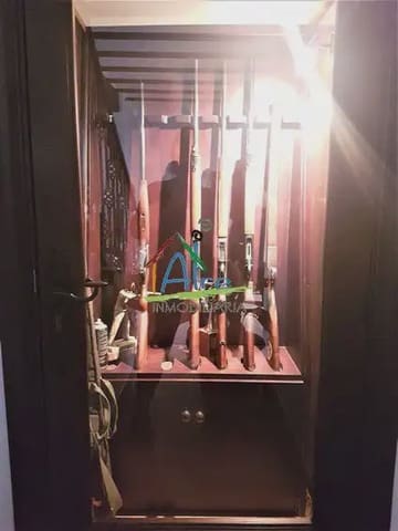 4 soveværelse Byhus til salg i Almonte med garage - € 300.000 (Ref: 9784155)