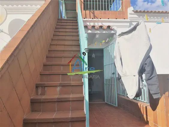 4 soveværelse Byhus til salg i Almonte med garage - € 300.000 (Ref: 9784155)