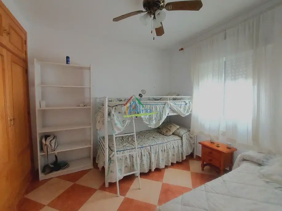 7 bedroom Villa for sale in Almonte with pool garage - € 380,000 (Ref: 9784157)