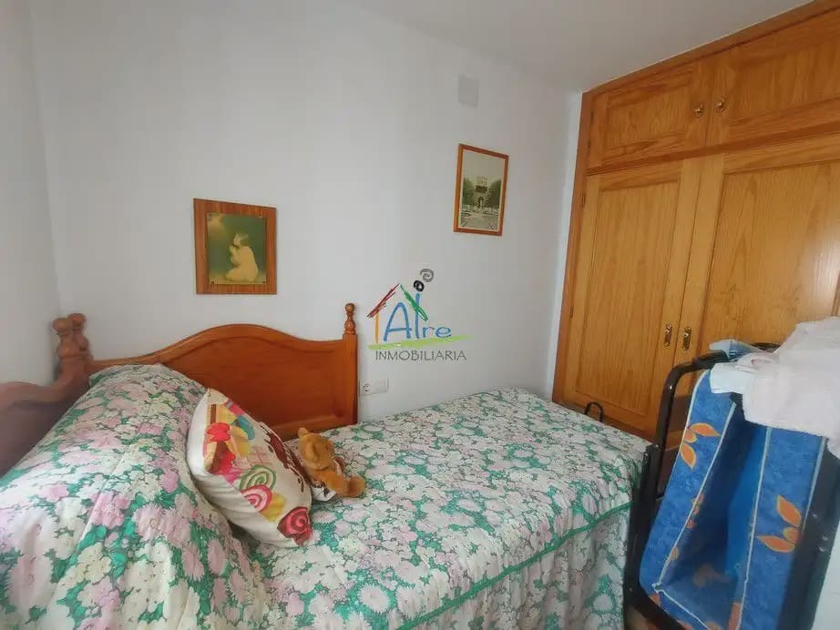 7 bedroom Villa for sale in Almonte with pool garage - € 380,000 (Ref: 9784157)