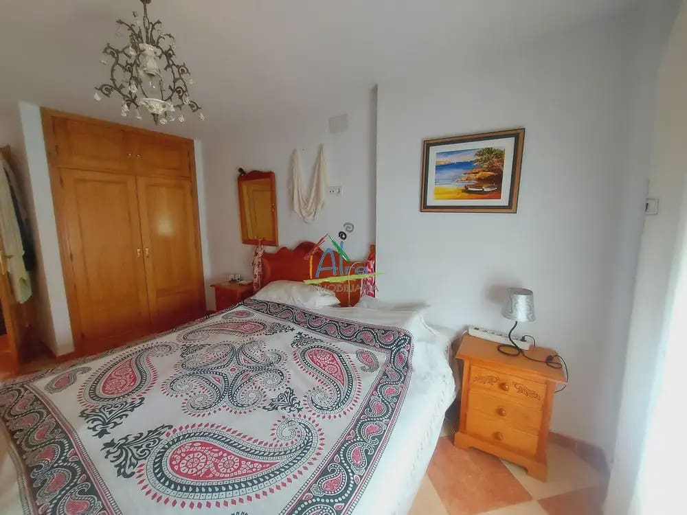 7 bedroom Villa for sale in Almonte with pool garage - € 380,000 (Ref: 9784157)