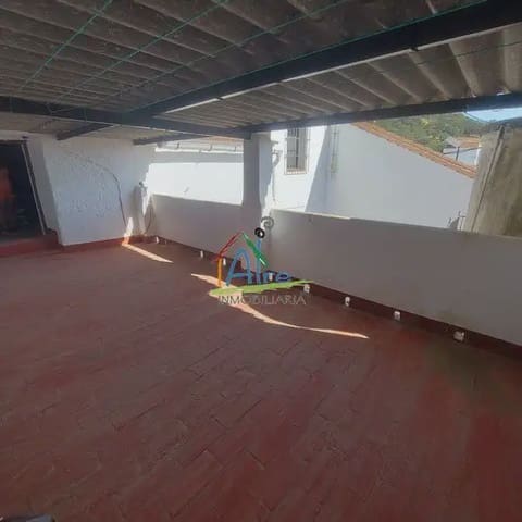 6 slaapkamer Huis te koop in Cala met garage - € 500.000 (Ref: 9784158)