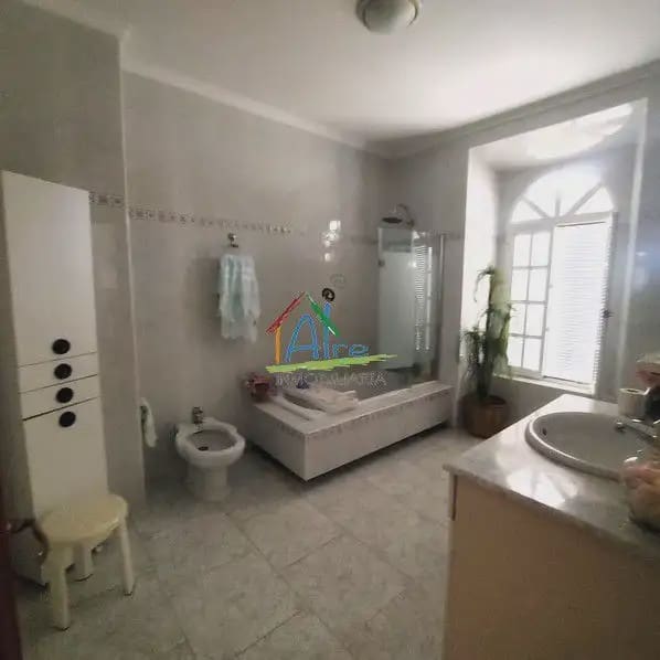 6 bedroom Townhouse for sale in Cala with garage - € 500,000 (Ref: 9784158)