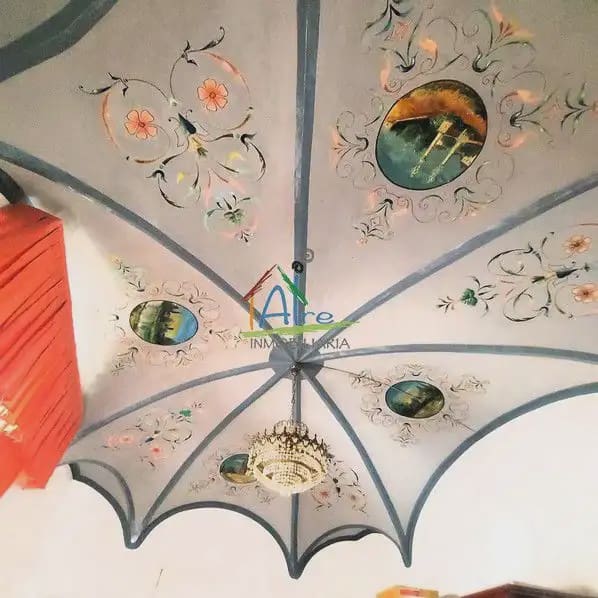 6 bedroom Townhouse for sale in Cala with garage - € 500,000 (Ref: 9784158)