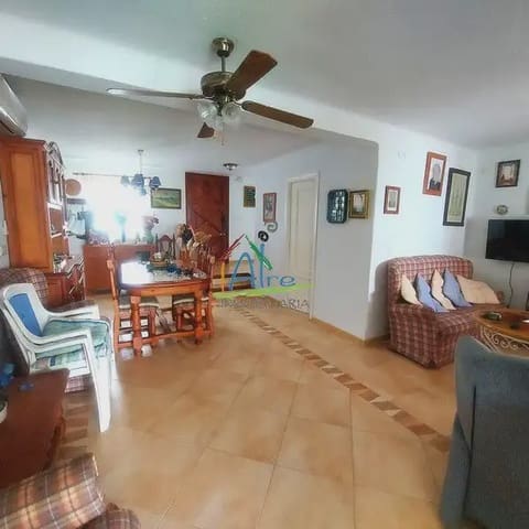 5 soveværelse Byhus til salg i Almonte med garage - € 350.000 (Ref: 9784162)