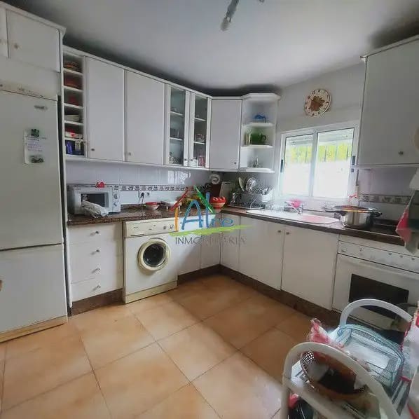 5 bedroom Townhouse for sale in Almonte with garage - € 350,000 (Ref: 9784162)