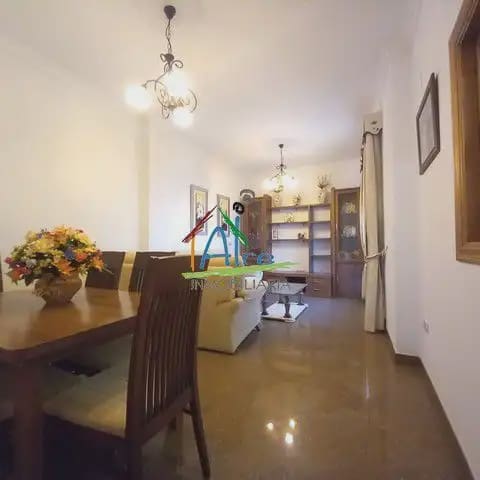 Casa de 5 habitaciones en Almonte en venta con garaje - 240.000 € (Ref: 9784163)