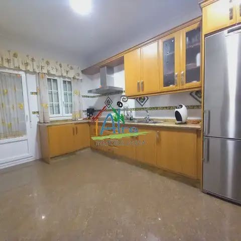 Casa de 5 habitaciones en Almonte en venta con garaje - 240.000 € (Ref: 9784163)