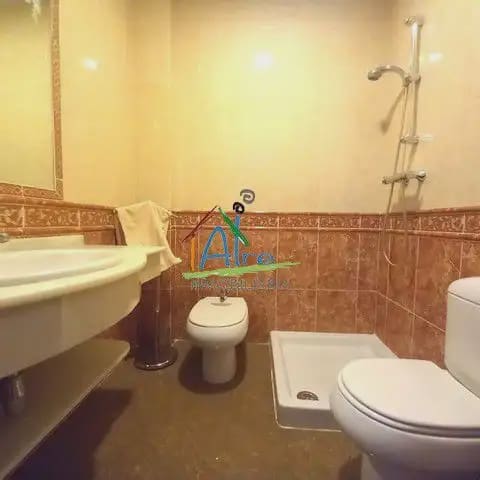 Casa de 5 habitaciones en Almonte en venta con garaje - 240.000 € (Ref: 9784163)